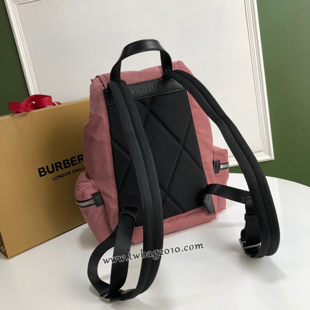 Burberry專門店新款中號牛皮雙肩包邊飾軍旅背包 巴寶莉尼龍布軍風包 yxb1250